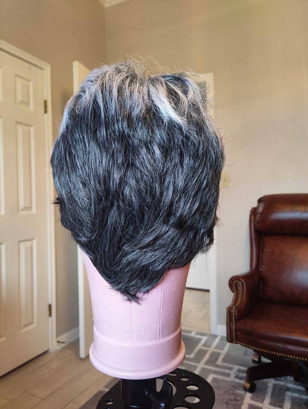 Gray Marble Short Pixie Wig Synthetic Glueless Classic Cap Machine Salt Pepper - Picture 3 of 7